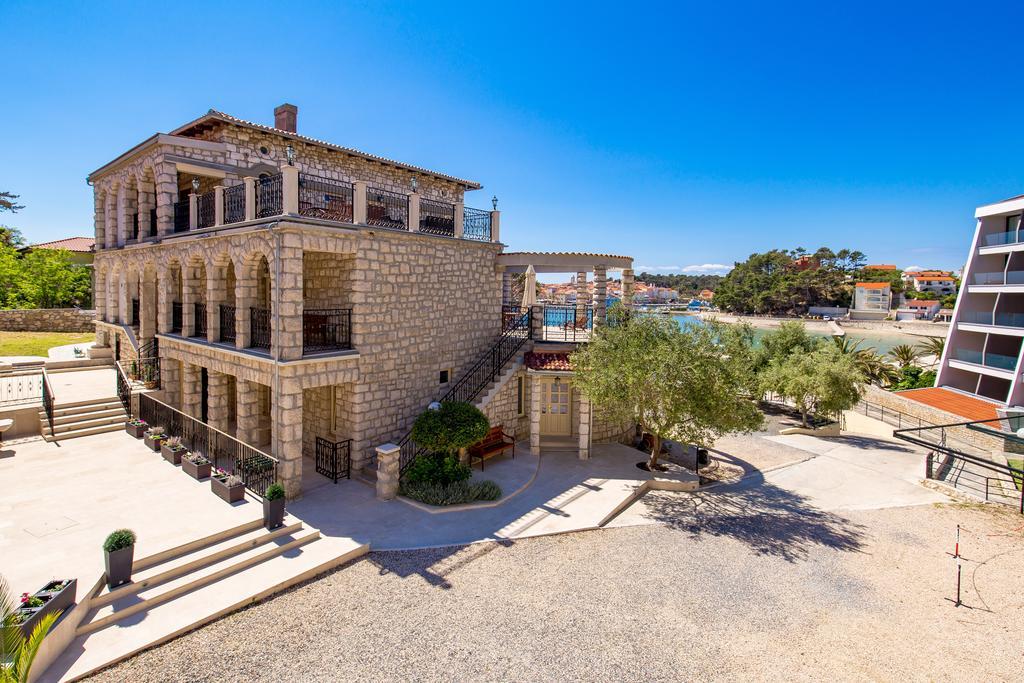 Villas Arbia Banjol Exterior photo