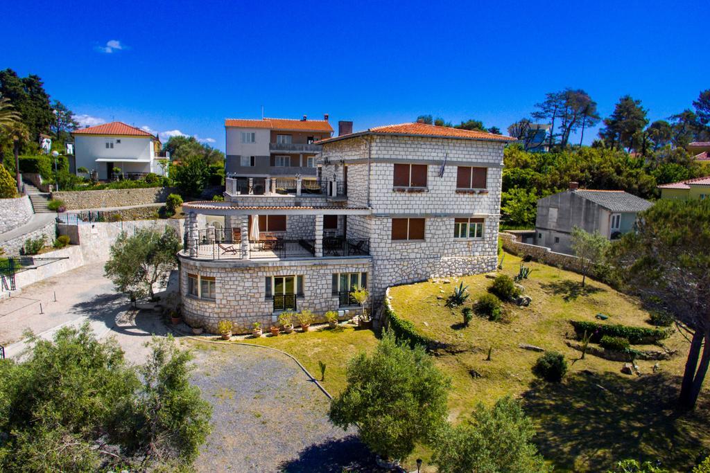 Villas Arbia Banjol Exterior photo